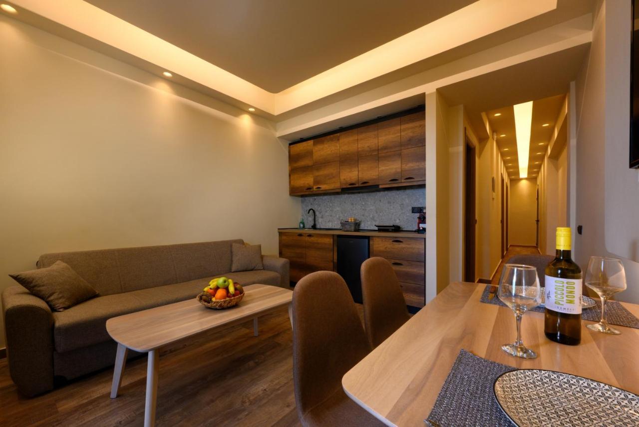 אכיליון Seven Keys Luxury Suites מראה חיצוני תמונה