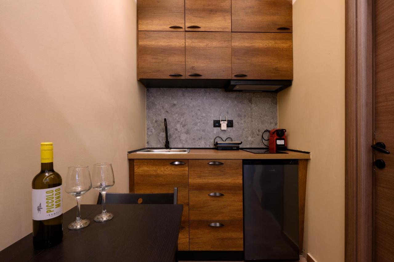 אכיליון Seven Keys Luxury Suites מראה חיצוני תמונה