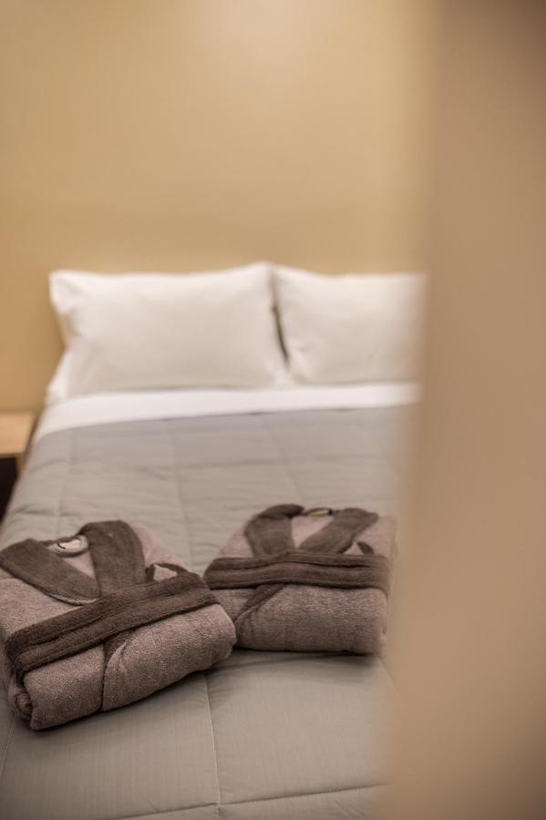 אכיליון Seven Keys Luxury Suites מראה חיצוני תמונה