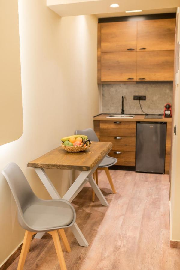 אכיליון Seven Keys Luxury Suites מראה חיצוני תמונה