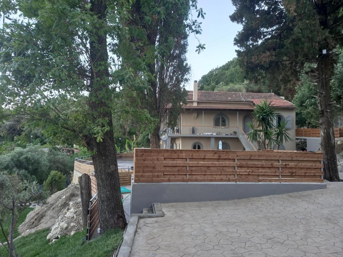 אכיליון Seven Keys Luxury Suites מראה חיצוני תמונה